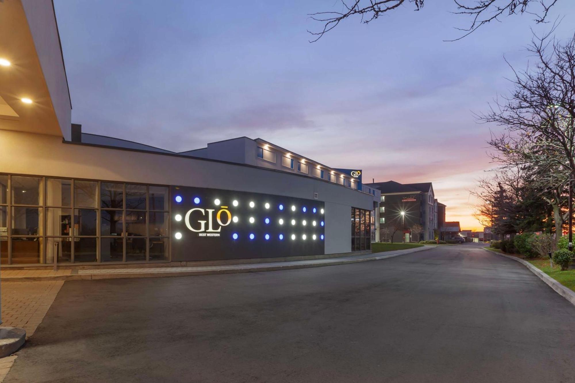 GLo Best Western Mississauga Corporate Centre Exterior foto